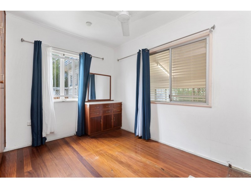 8 Dahlia Street, Cannon Hill QLD 4170