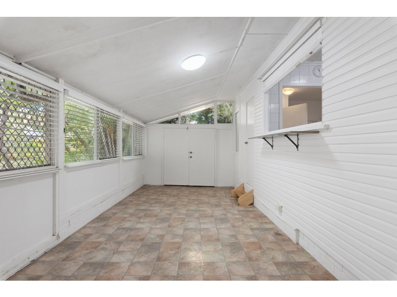 8 Dahlia Street, Cannon Hill QLD 4170