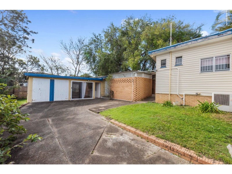 8 Dahlia Street, Cannon Hill QLD 4170