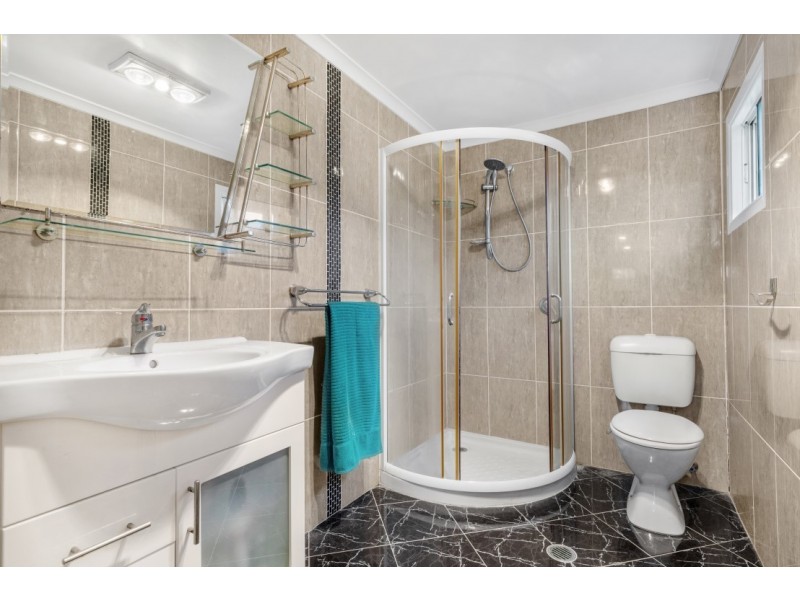 8 Gigas Court, Rochedale South QLD 4123