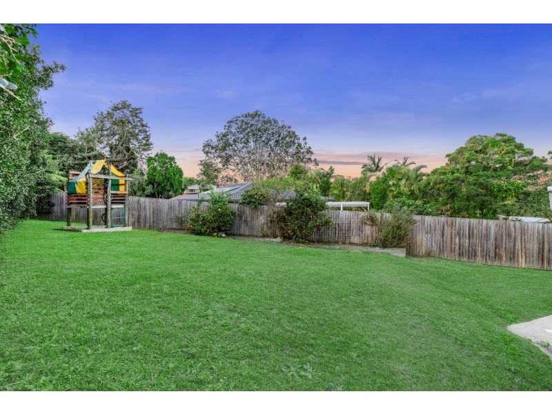 8 Gigas Court, Rochedale South QLD 4123