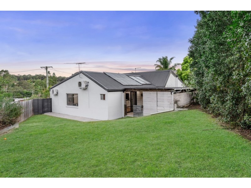 8 Gigas Court, Rochedale South QLD 4123