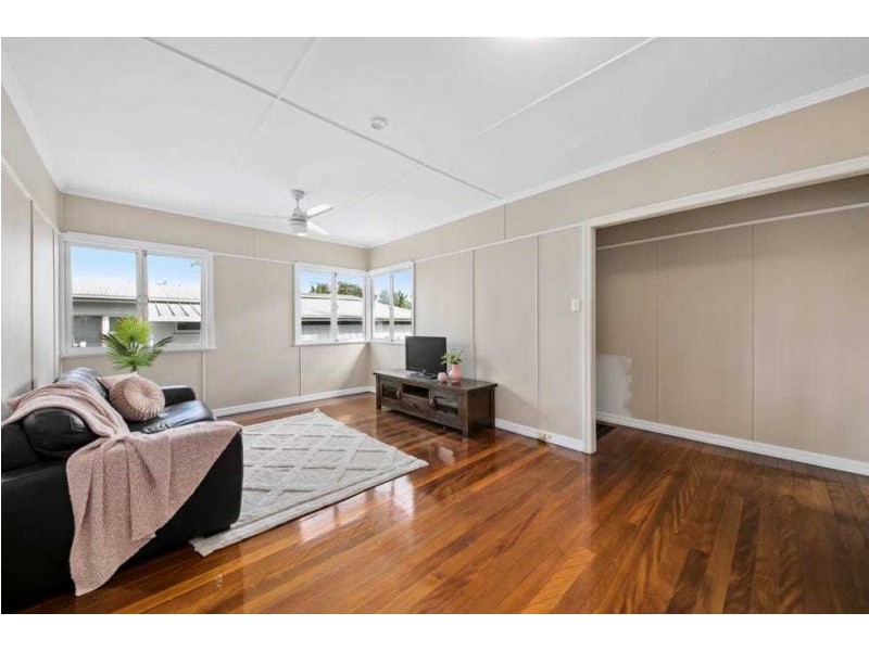 8 Maverton Street, Salisbury QLD 4107