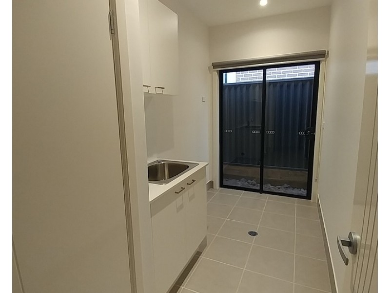 7 Titania Street, Riverstone NSW 2765