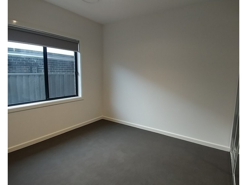 7 Titania Street, Riverstone NSW 2765