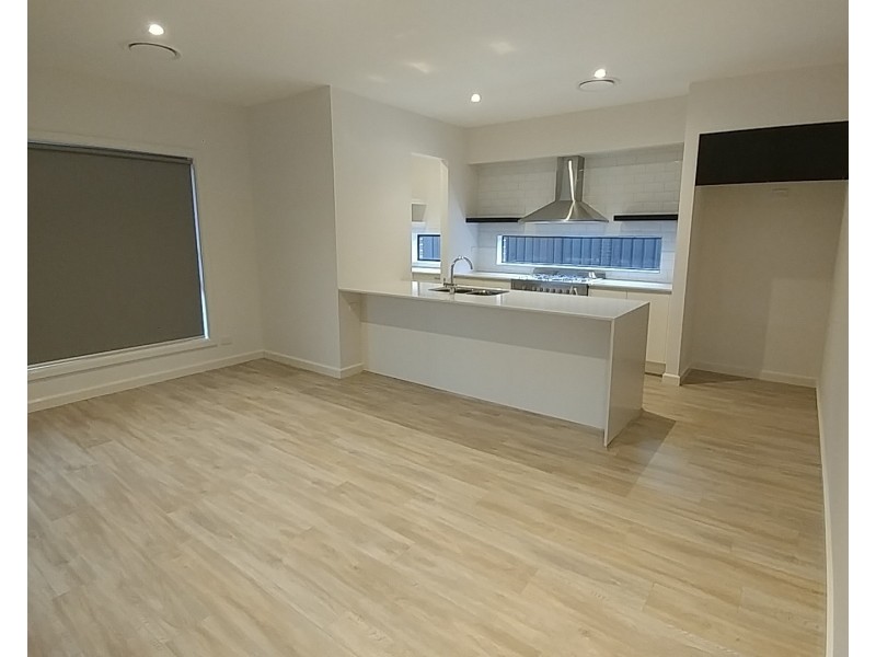 7 Titania Street, Riverstone NSW 2765