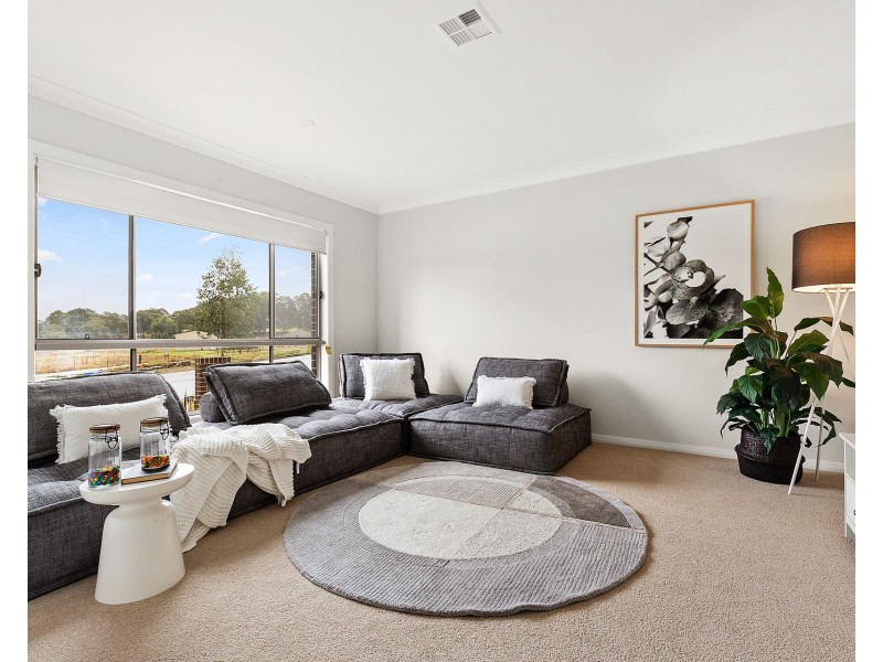 45 Thorpe Way, Box Hill NSW 2765