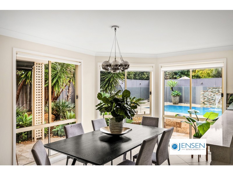 19 Hadlow Close, Beaumont Hills NSW 2155