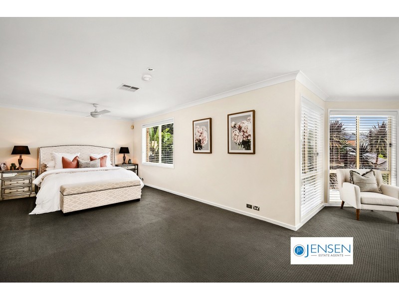 19 Hadlow Close, Beaumont Hills NSW 2155