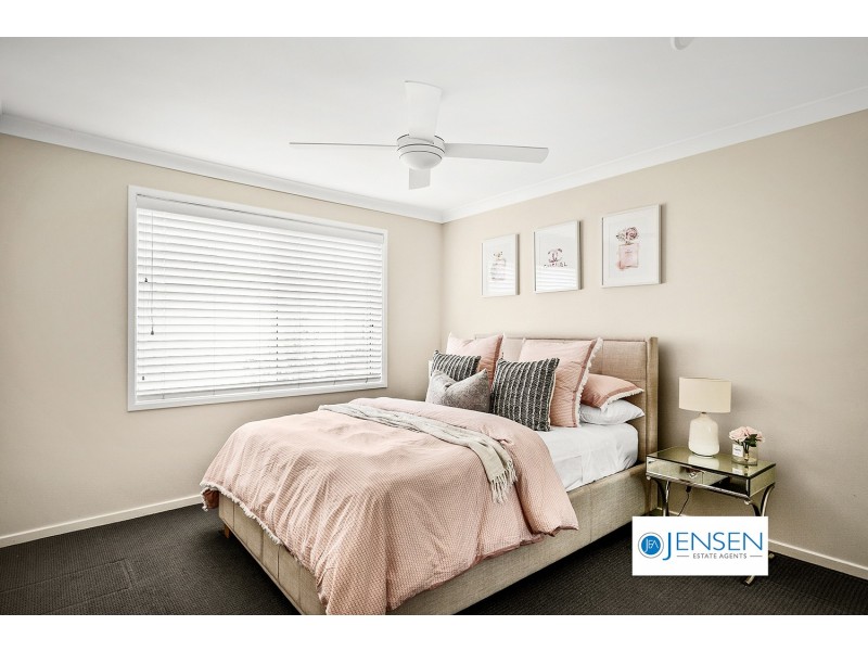 19 Hadlow Close, Beaumont Hills NSW 2155