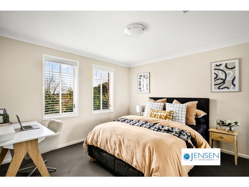 19 Hadlow Close, Beaumont Hills NSW 2155