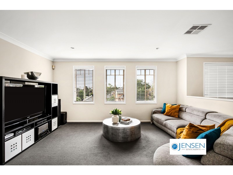 19 Hadlow Close, Beaumont Hills NSW 2155