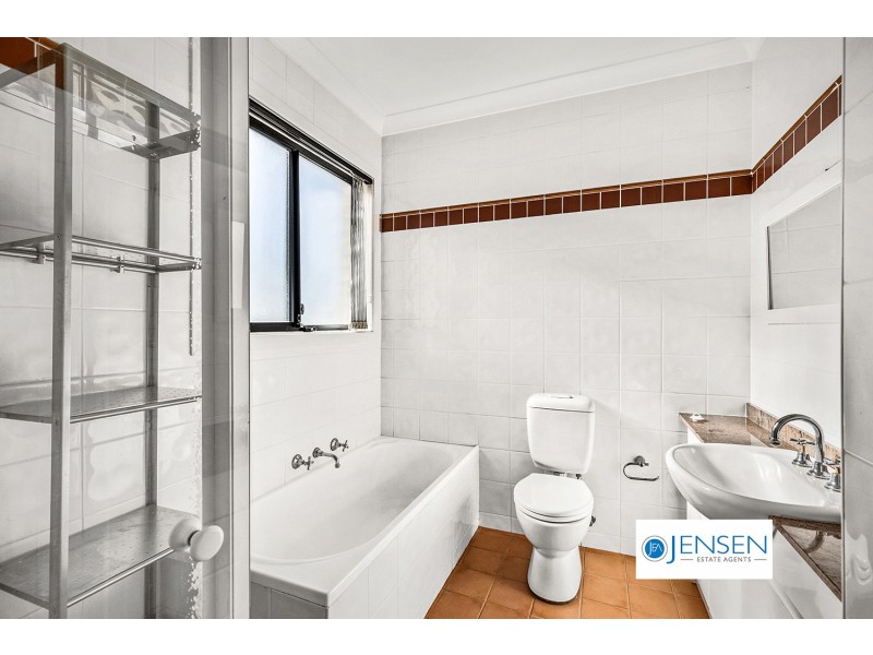 1/4 Hindle Terrace, Bella Vista NSW 2153