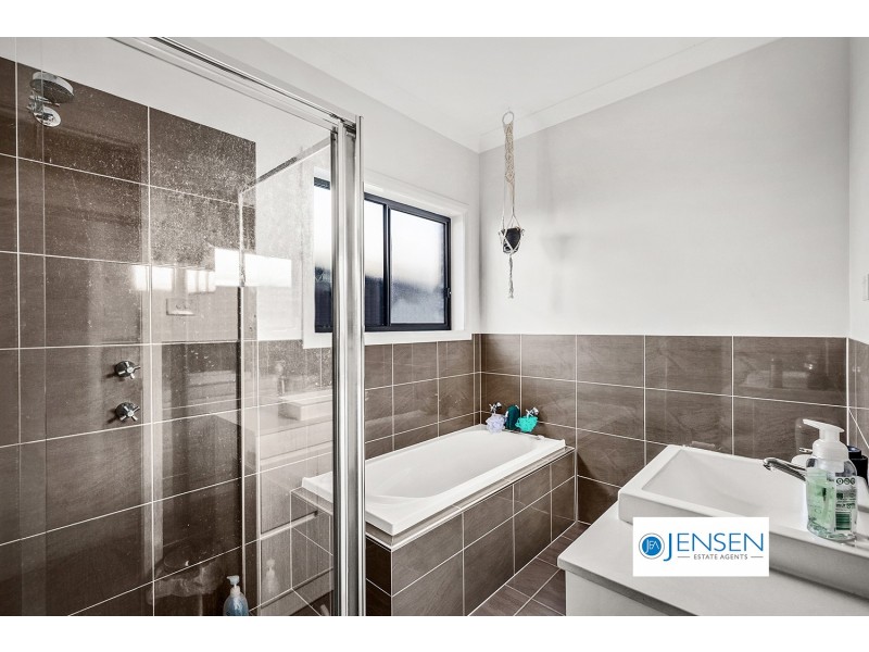 6 Reuben Street, Riverstone NSW 2765