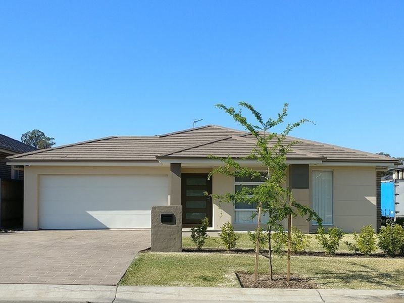 26 Woodburn Street, Colebee NSW 2761