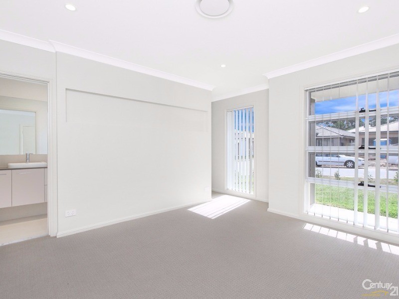 26 Woodburn Street, Colebee NSW 2761