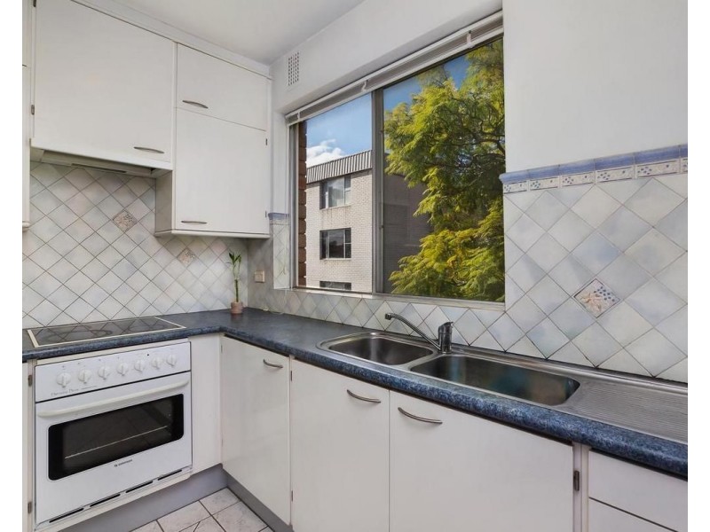 16/33 Meadow Crescent, Meadowbank NSW 2114