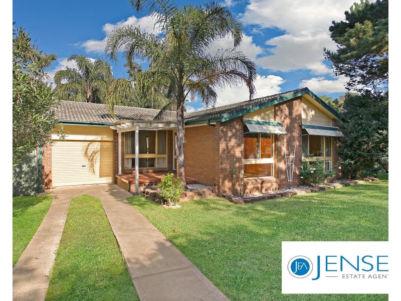 10 Hawkesworth Parade, Kings Langley NSW 2147