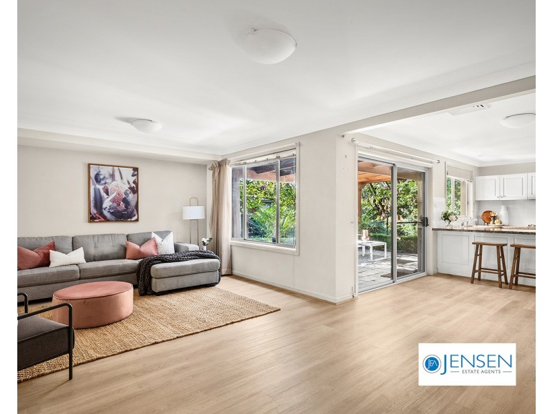 5 Goldfinch Crescent, Bella Vista NSW 2153