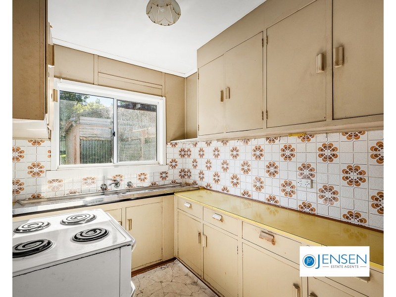 27 Robshaw Road, Marayong NSW 2148