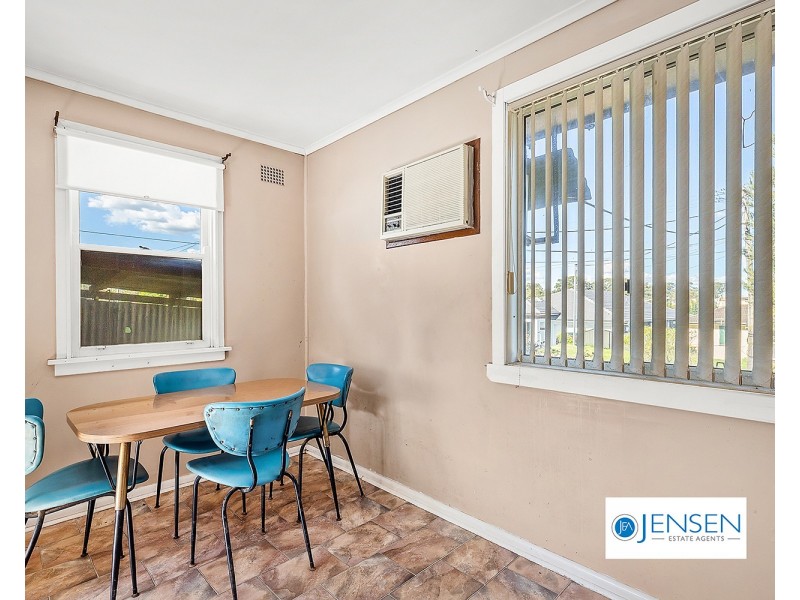 27 Robshaw Road, Marayong NSW 2148