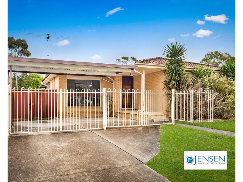 39 Fuchsia Crescent, Quakers Hill NSW 2763