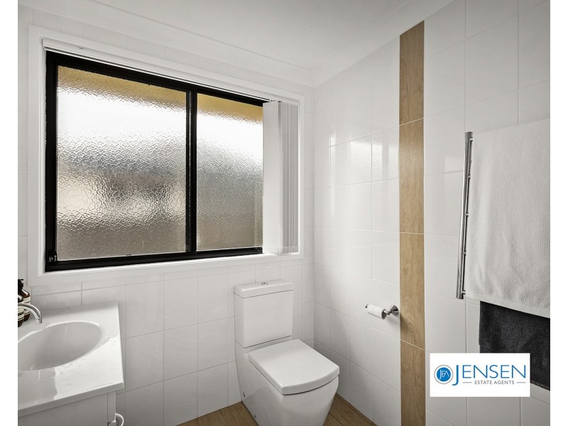 39 Fuchsia Crescent, Quakers Hill NSW 2763