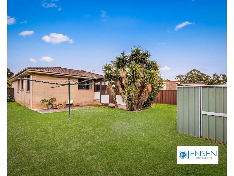 39 Fuchsia Crescent, Quakers Hill NSW 2763