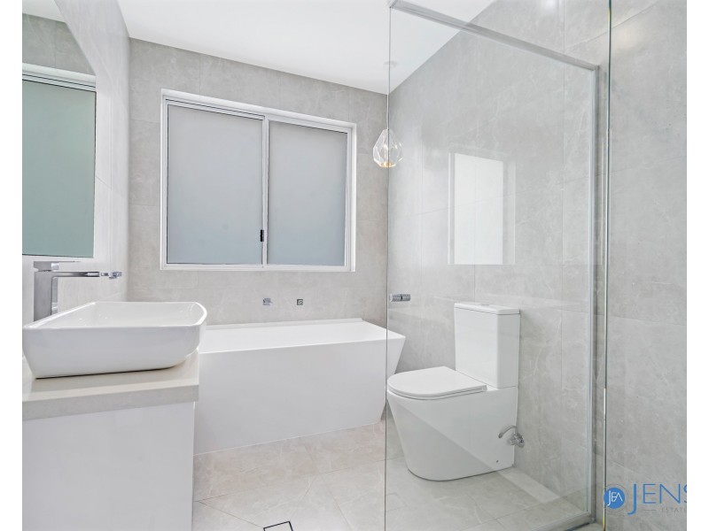 8 Waterflow Street, Box Hill NSW 2765