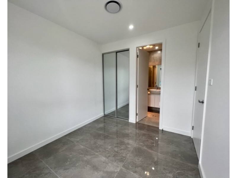 8 Waterflow Street, Box Hill NSW 2765