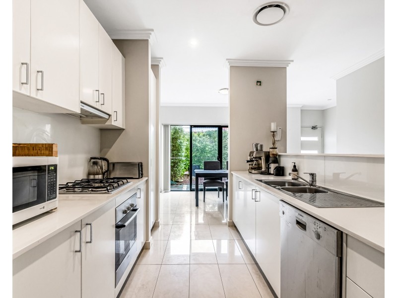 2/231 Old Northern Road, Castle Hill NSW 2154