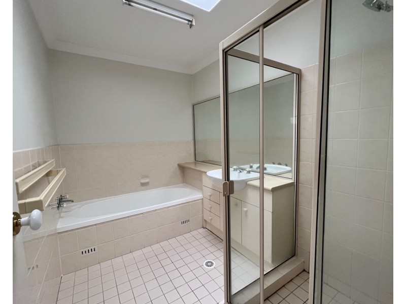 13b Kinghussie Avenue, Castle Hill NSW 2154