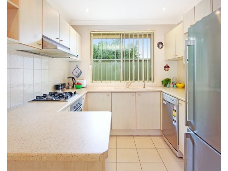 4 Meldon Place, Stanhope Gardens NSW 2768