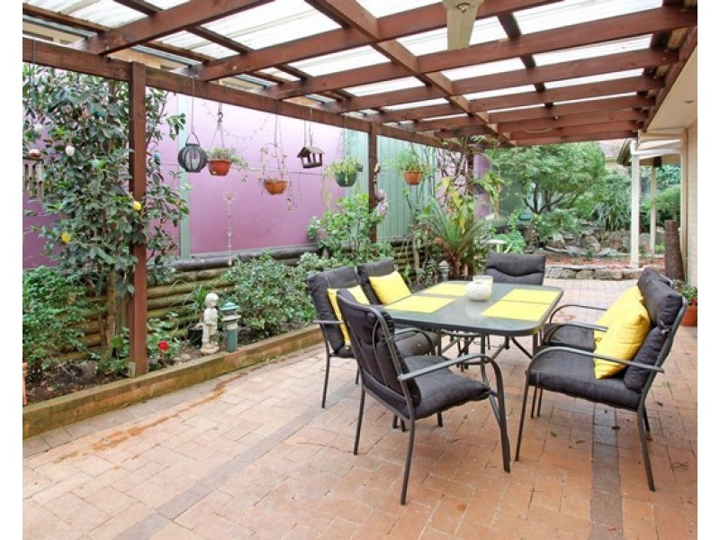 4 Meldon Place, Stanhope Gardens NSW 2768