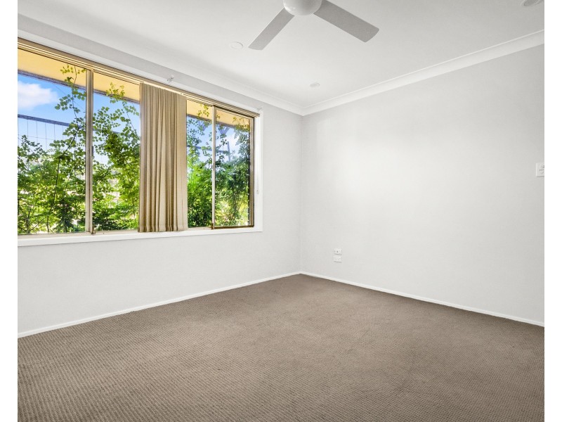 37 Orleans Crescent, Toongabbie NSW 2146