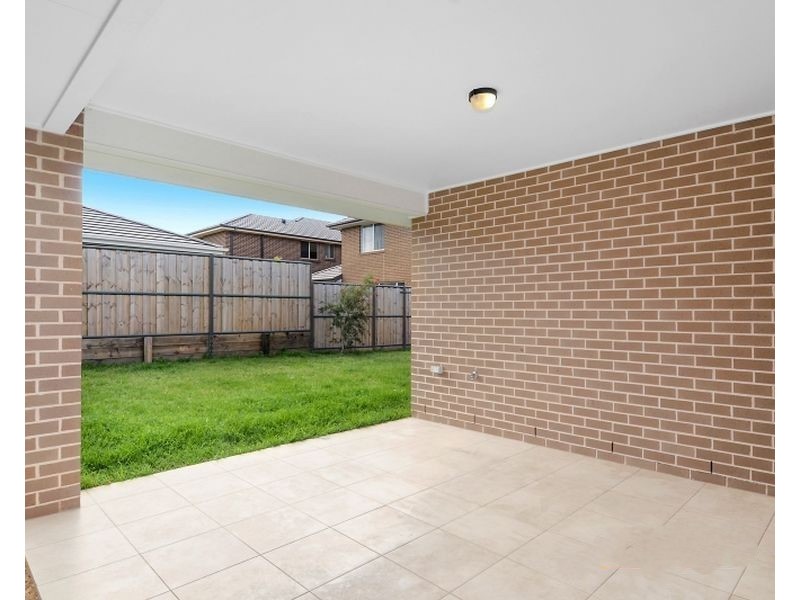 120 Greenview Parade, The Ponds NSW 2769