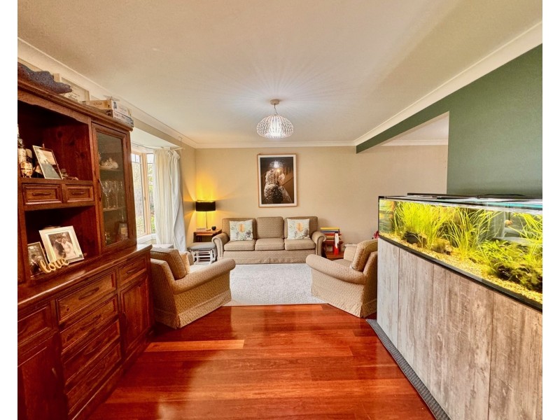 10 Millstream Grove, Dural NSW 2158