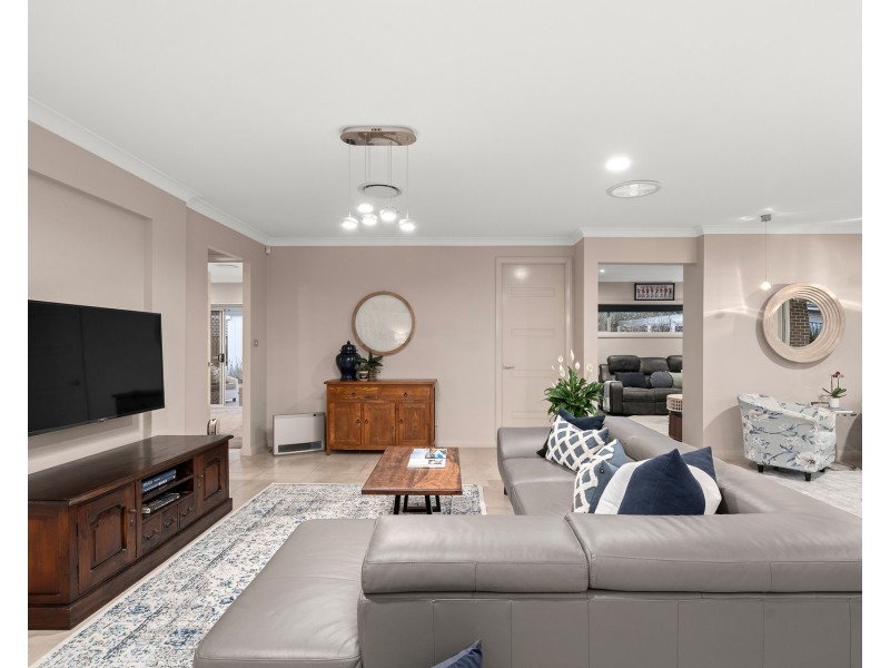 12 Farmhouse Avenue, Pitt Town NSW 2756