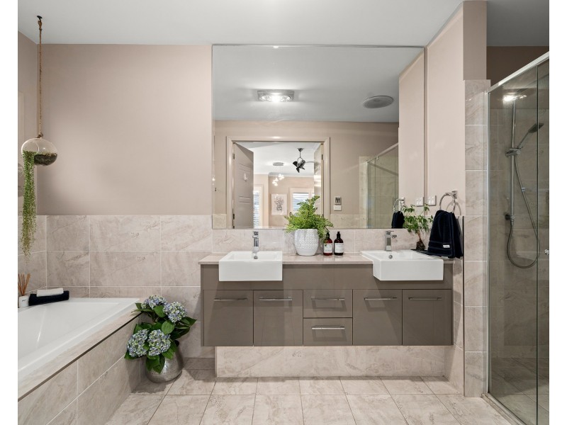 12 Farmhouse Avenue, Pitt Town NSW 2756