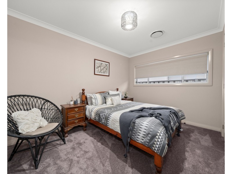 12 Farmhouse Avenue, Pitt Town NSW 2756