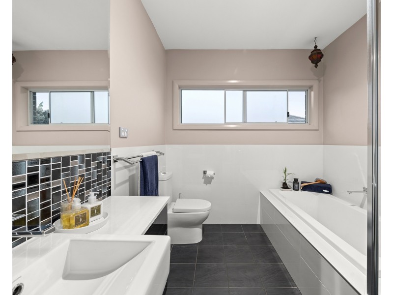 12 Farmhouse Avenue, Pitt Town NSW 2756