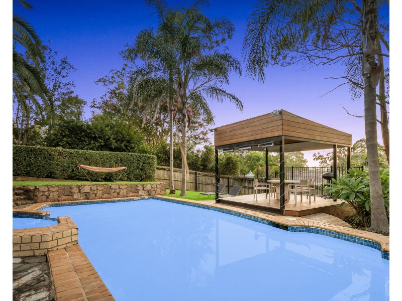 32 Buckingham Road, Baulkham Hills NSW 2153