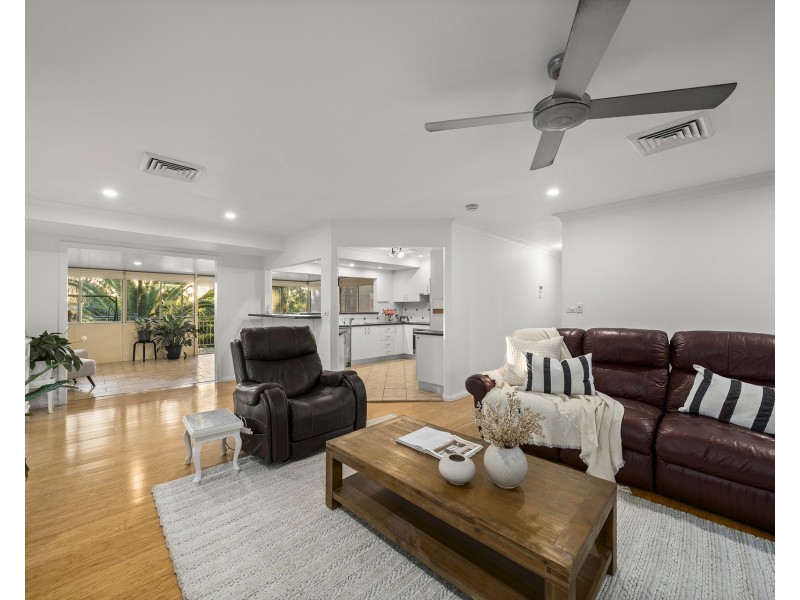 32 Buckingham Road, Baulkham Hills NSW 2153