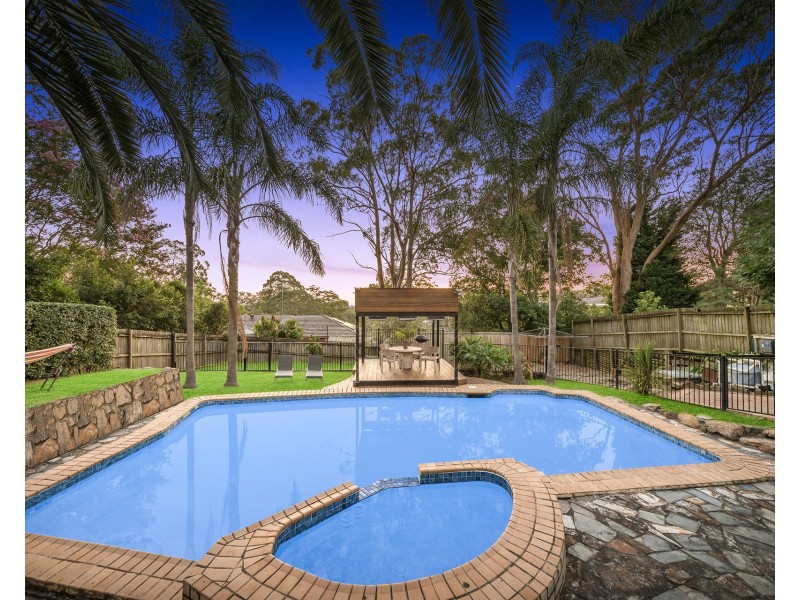 32 Buckingham Road, Baulkham Hills NSW 2153