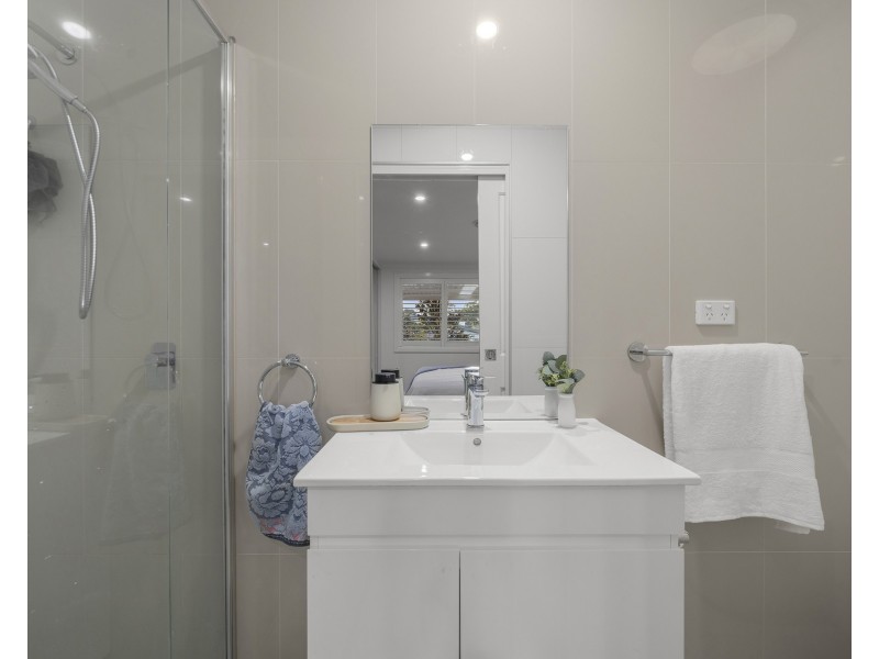 60-60A Tamboura Avenue, Baulkham Hills NSW 2153