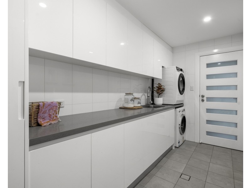 60-60A Tamboura Avenue, Baulkham Hills NSW 2153
