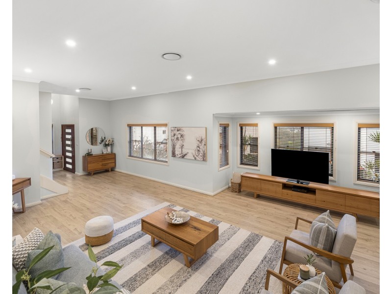 2 Mangalore Drive, Winston Hills NSW 2153