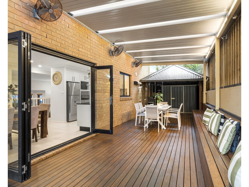 2 Mangalore Drive, Winston Hills NSW 2153