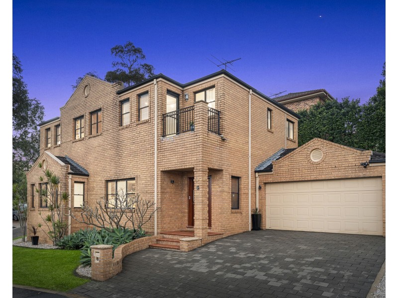 2 Mangalore Drive, Winston Hills NSW 2153