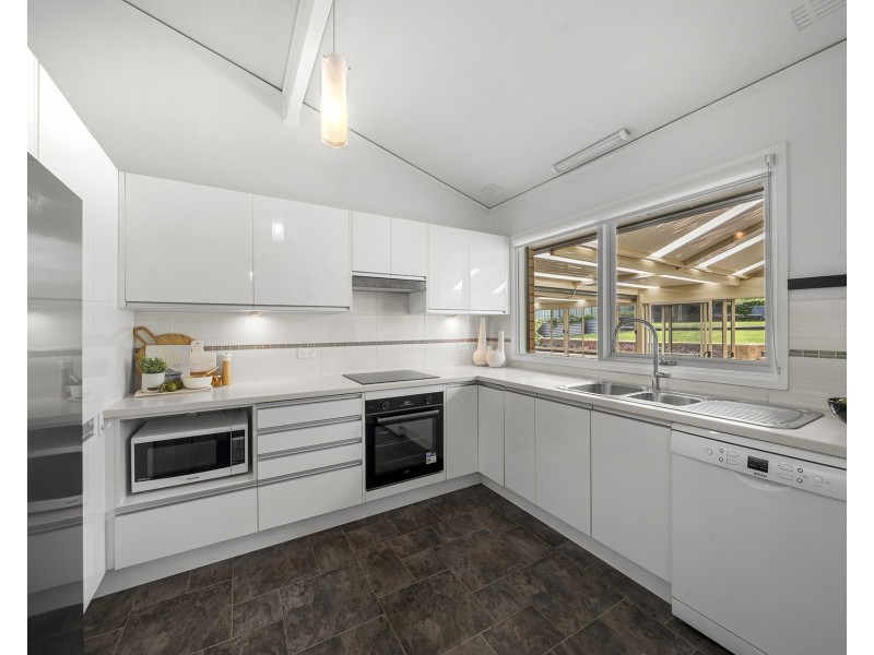 27 Geraldine Avenue, Baulkham Hills NSW 2153